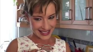 Egy kis análszex a konyhában