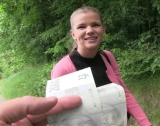 Egy kis készpénz őt is meggyőzte